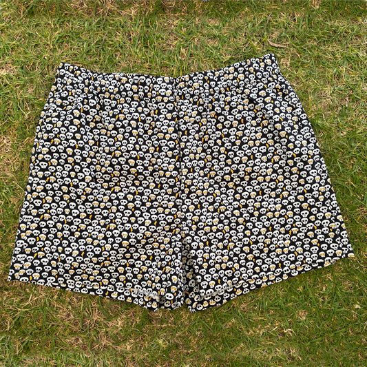 Moeraki Shorties - Black with White Skulls